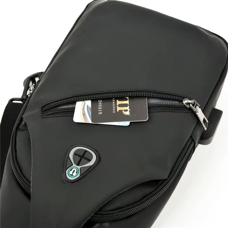 Sac bandoulière compact et élégant avec deux ports USB et une prise casque