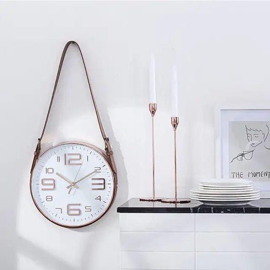 Horloge murale au design moderne avec bracelet en cuir – Une touche décorative élégante pour la maison